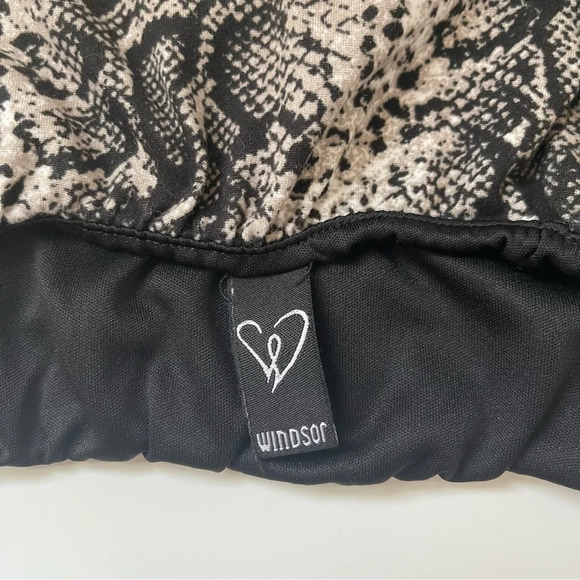 Windsor Wild Child Black & Tan Snakeskin Print Thong Bodysuit Small Women’s - Picture 9 of 11